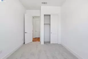 1054 Riverbend Dr, Brentwood, CA 94513 - Photo 17