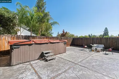 2554 Holly View Ct, Martinez, CA 94553 - Photo 39
