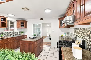 824 Moraga Dr, San Leandro, CA 94578 - Photo 9