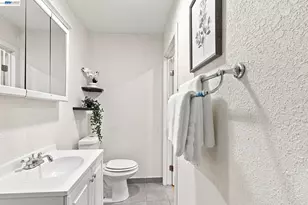 824 Moraga Dr, San Leandro, CA 94578 - Photo 15