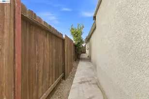 824 Moraga Dr, San Leandro, CA 94578 - Photo 29