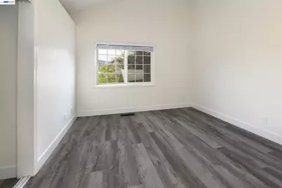 534 Adams St, Albany, CA 94706 - Photo 17