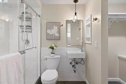 1320 9th St, Alameda, CA 94501 - Photo 33