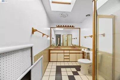 1012 Contra Costa Dr, El Cerrito, CA 94530 - Photo 23