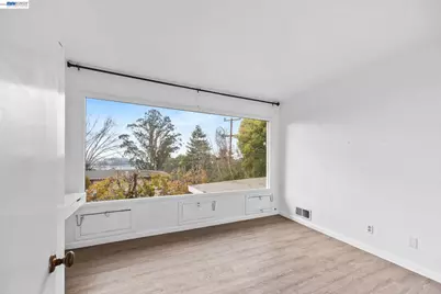1012 Contra Costa Dr, El Cerrito, CA 94530 - Photo 17