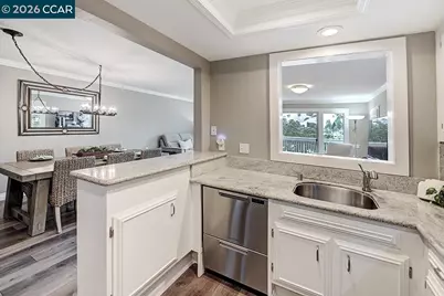 3248 Tice Creek Dr #4, Walnut Creek, CA 94595 - Photo 5