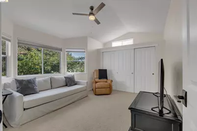 1835 Mountview Ter, Benicia, CA 94510 - Photo 17