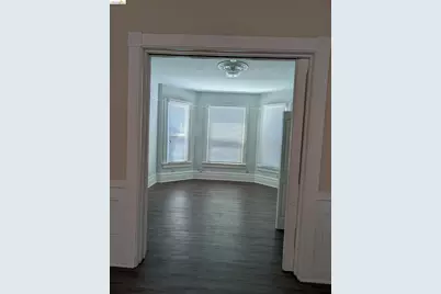 1086 66th St, Oakland, CA 94608 - Photo 11