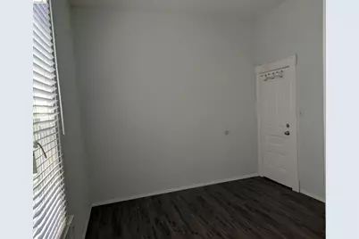 1086 66th St, Oakland, CA 94608 - Photo 17