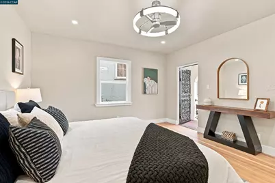 5672 Carberry Avenue, Oakland, CA 94609 - Photo 25