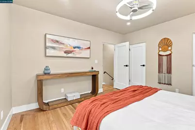 5672 Carberry Avenue, Oakland, CA 94609 - Photo 21