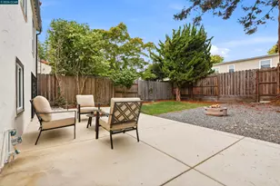 5672 Carberry Ave, Oakland, CA 94609 - Photo 43