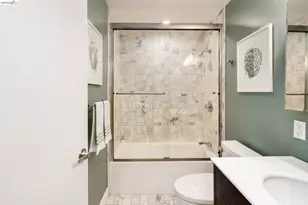 177 19th St, Oakland, CA 94612 - Photo 23