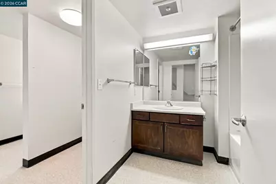 1740 Bancroft Ave #4507, San Francisco, CA 94124 - Photo 21
