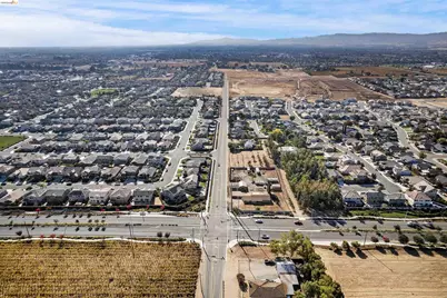 3901-B Rose, Oakley, CA 94561 - Photo 9