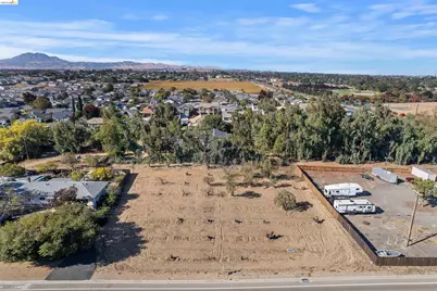 3901-B Rose, Oakley, CA 94561 - Photo 3