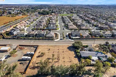 3901-B Rose, Oakley, CA 94561 - Photo 5