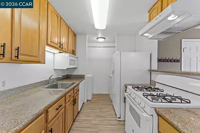 2189 Lakeview, Pittsburg, CA 94565 - Photo 9