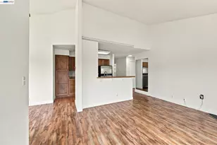 39109 Guardino Dr, Fremont, CA 94538 - Photo 5