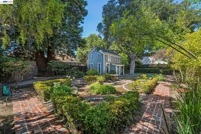 2242 San Antonio Ave, Alameda, CA 94501 - Photo 95