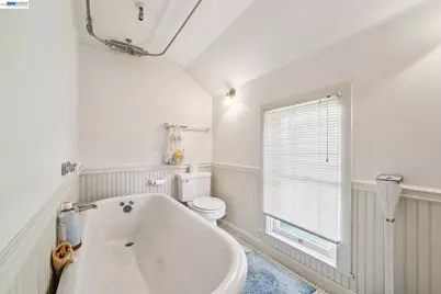 2242 San Antonio Ave, Alameda, CA 94501 - Photo 89