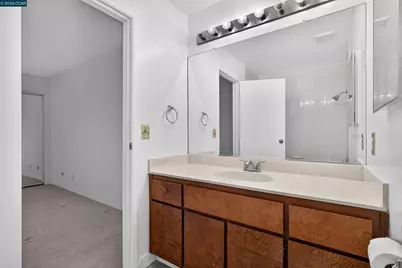 1729 Dalessi Dr, Pinole, CA 94564 - Photo 41