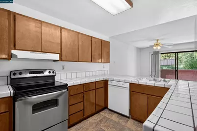 1729 Dalessi Dr, Pinole, CA 94564 - Photo 23