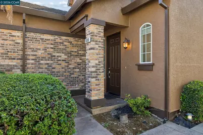 1608 Maxwell Ln, Suisun City, CA 94585 - Photo 5