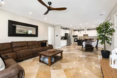 124 Tennyson Ct, Discovery Bay, CA 94505 - Photo 13