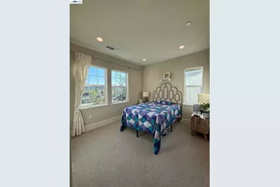 2885 Ellis Town Dr, Tracy, CA 95337 - Photo 17