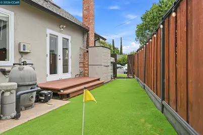 4074 Hamlet Ct, Concord, CA 94521 - Photo 37
