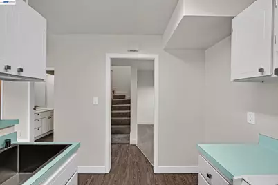 3122 La Cresta, Alameda, CA 94502 - Photo 7