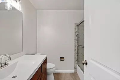 3122 La Cresta, Alameda, CA 94502 - Photo 25