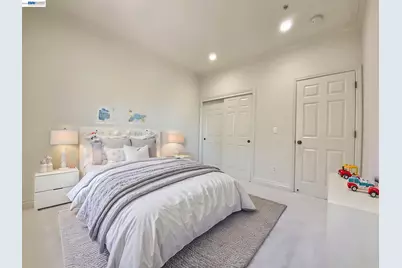 19 Edgewood Pl, Belmont, CA 94002 - Photo 15