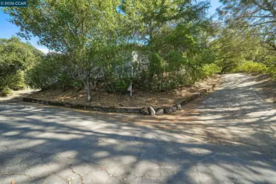 300 Oak View Ter, Danville, CA 94526 - Photo 63