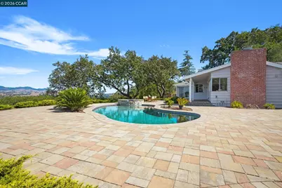 300 Oak View Ter, Danville, CA 94526 - Photo 43