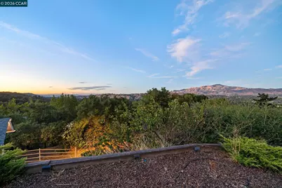 300 Oak View Ter, Danville, CA 94526 - Photo 45