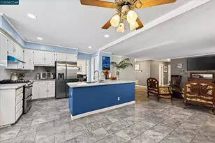 2353 Wayfarer Dr, Discovery Bay, CA 94505 - Photo 15