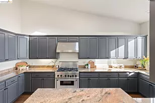 6577 Glen Oaks Way, Oakland, CA 94611 - Photo 29