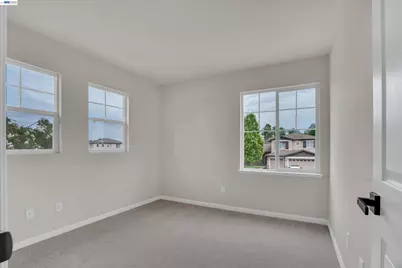 13253 Emerald Bay Ct, Lathrop, CA 95330 - Photo 23