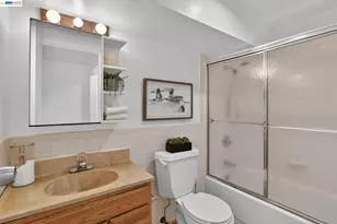 2283 30th Ave, San Francisco, CA 94116 - Photo 19