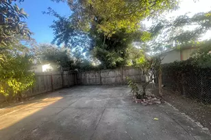 2209 22nd St, Oakland, CA 94606 - Photo 29