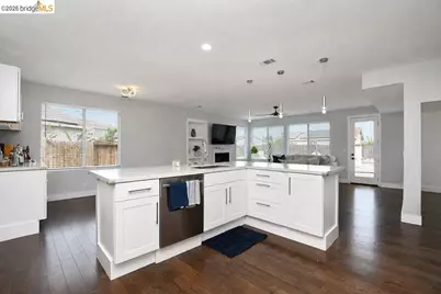 5421 Creek Ct, Antioch, CA 94531 - Photo 15