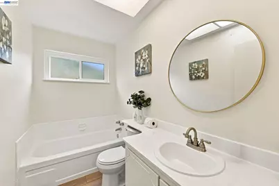 34446 Helston Pl., Fremont, CA 94555 - Photo 21