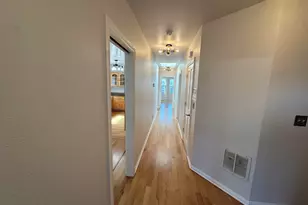 1423 Quesada Ave, San Francisco, CA 94124 - Photo 7