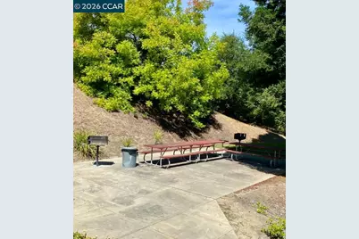 161 Village Pl, Martinez, CA 94553 - Photo 27