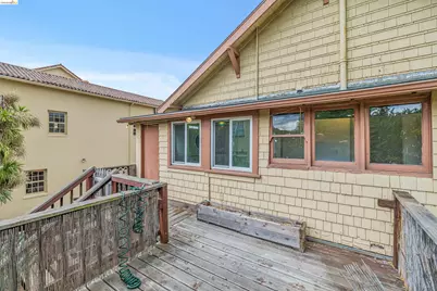 6502 Dana Street, Oakland, CA 94609 - Photo 31