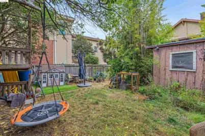 6502 Dana Street, Oakland, CA 94609 - Photo 39