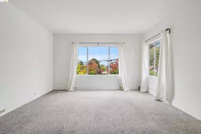 6502 Dana Street, Oakland, CA 94609 - Photo 7