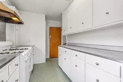 6502 Dana Street, Oakland, CA 94609 - Photo 17